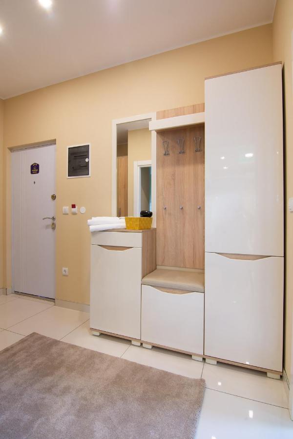 Jana Apartmani Белград Екстериор снимка